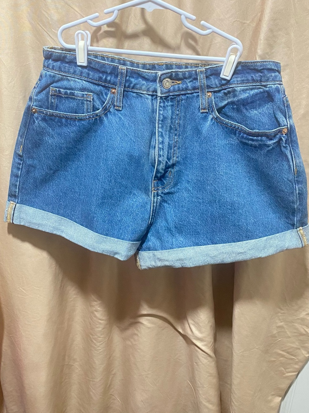 Universal Thread Blue Rolled-Hem Denim Shorts